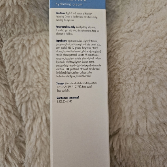 Obagi Kinetin+ Hydrating Cream - Blue, White, and Cream Packaging - Picture 3 of 6